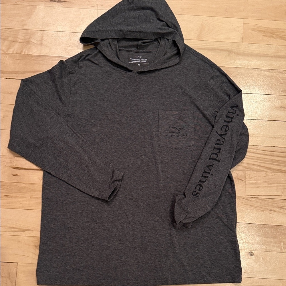 Men’s Vineyard Vines Charcoal Long Sleeve Pullover - Picture 2 of 3